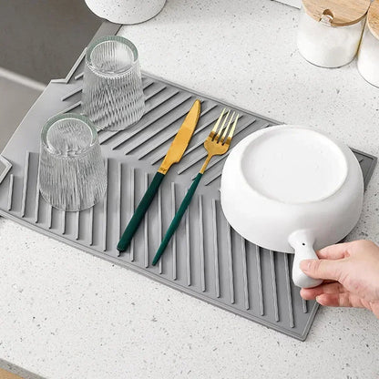 Silicone Dish Drying Mat – Draining Countertop Mat