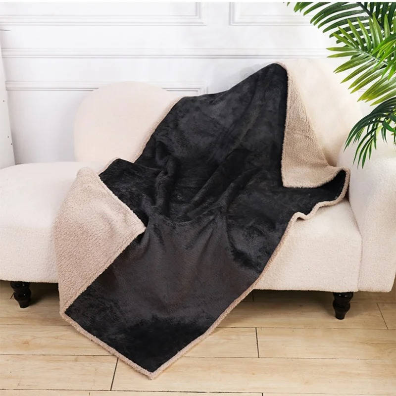 Soft Dog Blanket – Cozy Fleece Throw for Beds, Couches and Crates