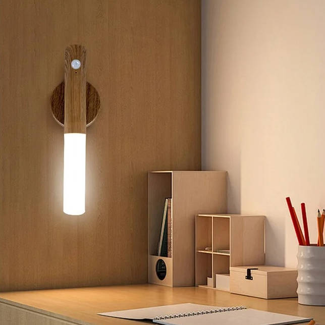 Plug-In Motion Sensor Night Light – Automatic LED Hallway Light