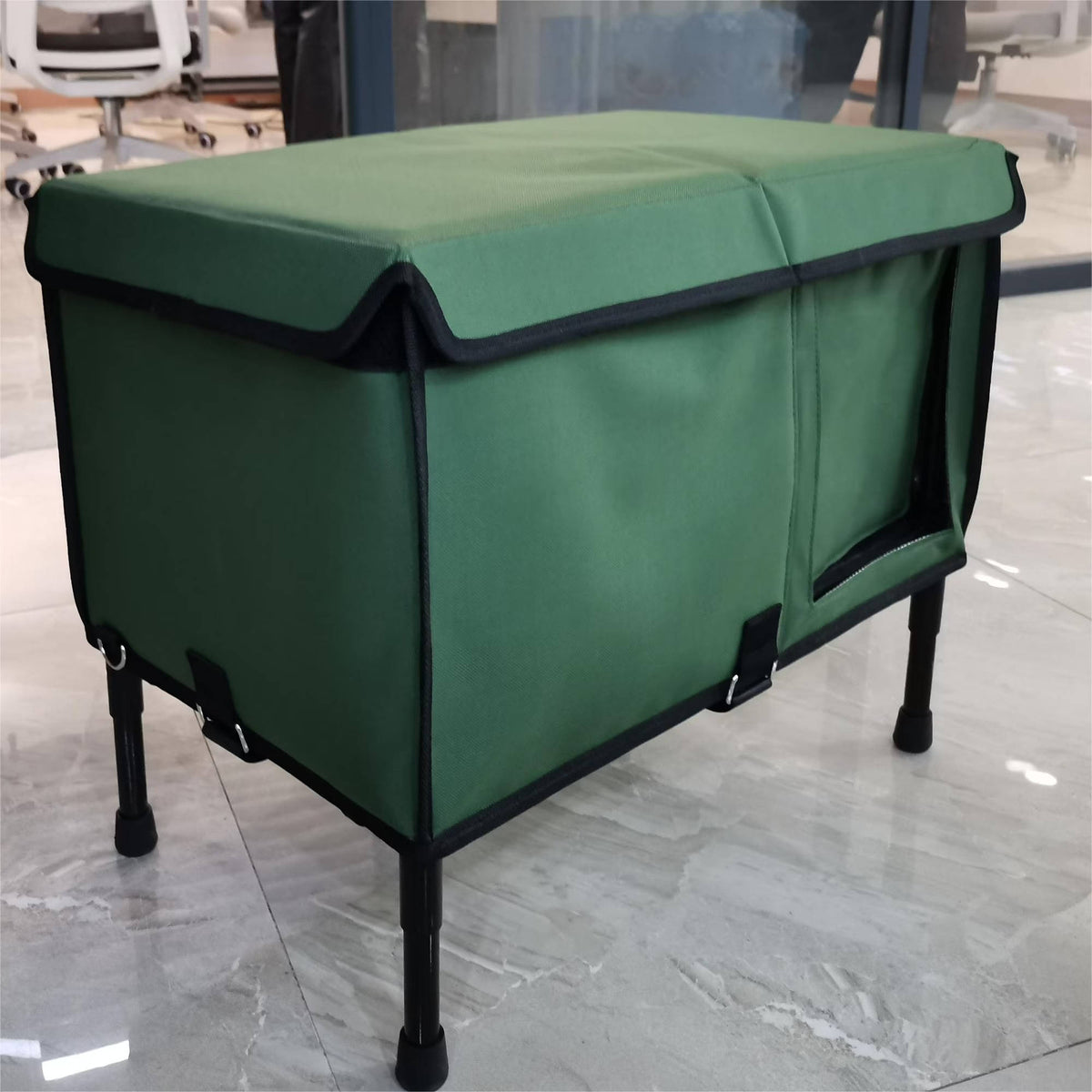 Weatherproof Heated Cat Shelter – Warm Outdoor Cat House for Winter